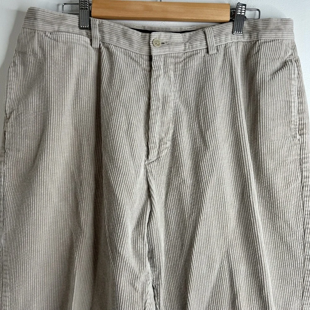 J Crew Classic Fit Beige Corduroy Pants Mens Size 38x32 (actual 38x29)‎ Academia